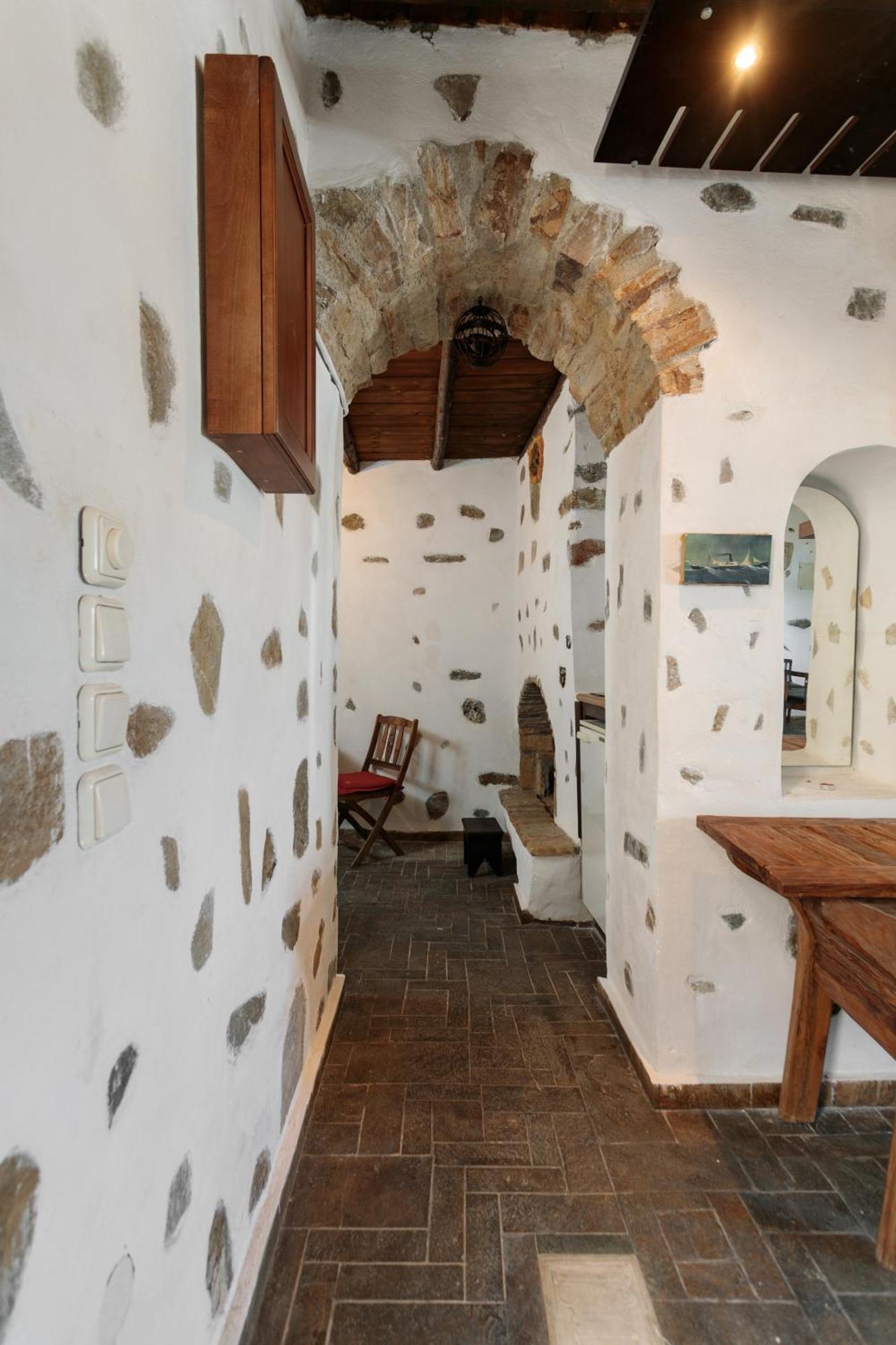 Villa Themed House "Castle Halaros" View 17Th Century Glinado Naxos Esterno foto